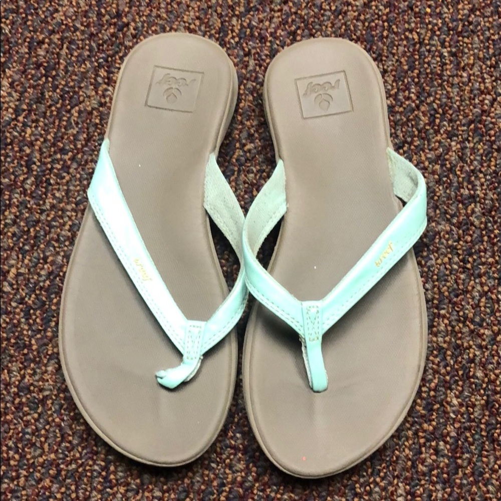 Sandals - Picture 2 of 2